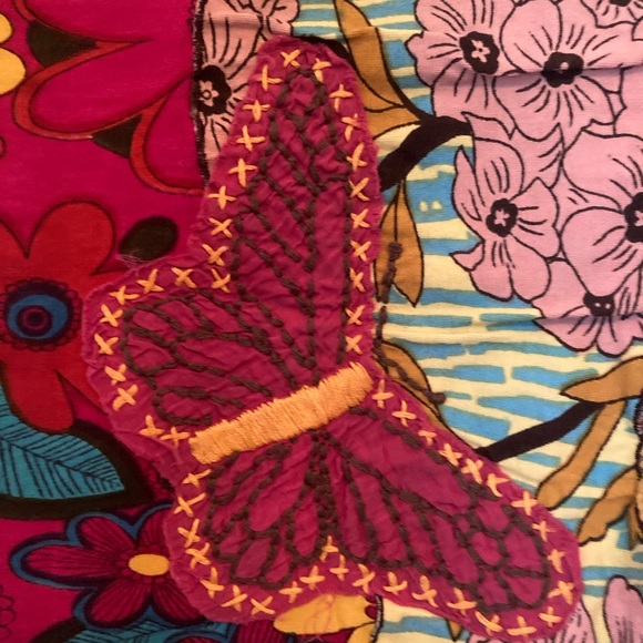 Inner Child Red Butterfly Floral Print Tee, Size Medium - Picture 4 of 6